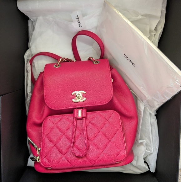 SOLD.$4000 direct Authentic Chanel business affinity red backpack, Caviar lea… - Picture 1 of 16